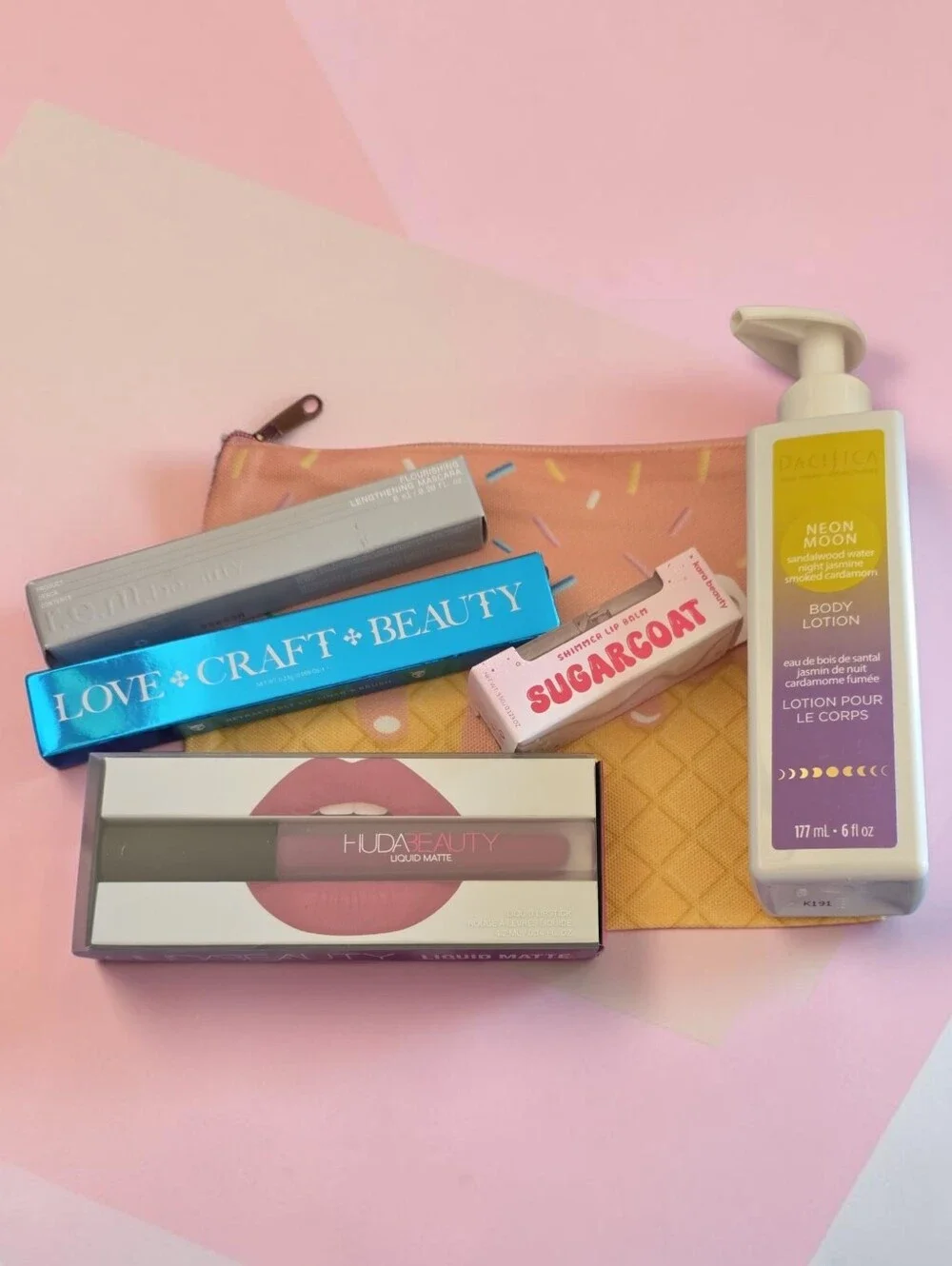 HUDA BEAUTY Liquid Matte And Beauty Bundke